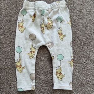Disney Gray and Yellow Winnie the Pooh Baby Leggings Size 3/6 M